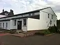 Das Vereinsheim mit Büro (oben).