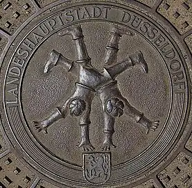 Kanaldeckel mit klassischer Darstellung
