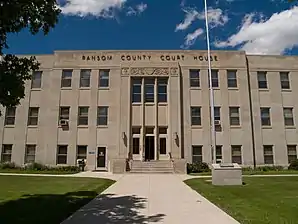 Ransom County Courthouse, einer von neun Einträgen des Countys im National Register of Historic Places