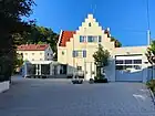 Rathaus und Feuerwehr