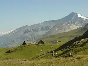 Blick auf die Schutzhütte Refuge du Fond des Fours