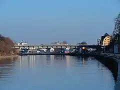 Blick vom Liegeplatz Richtung Nibelungenbrücke
