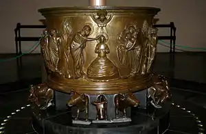 Bronzearbeit von Reiner von Huy aus St. Bartholomäus, Lüttich