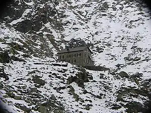 Das Rifugio Rivetti bei Schnee