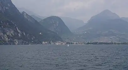Blick vom Gardasee auf Riva del Garda, 2009