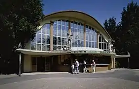 Eingangsbereich der Rivierahalle