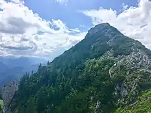 Der Roßsteingipfel von der Tegernseer Hütte aus fotografiert.