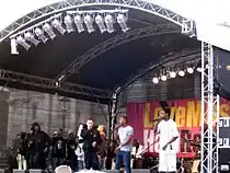 Roll Deep beim FestivalLove Music Hate Racism 2006