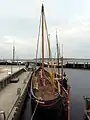 Ein Wikingerschiffnachbau im Hafen von Roskilde
