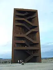 Aussichtsturm „Rostiger Nagel“ aus wetterfestem Baustahl am Sornoer Kanal