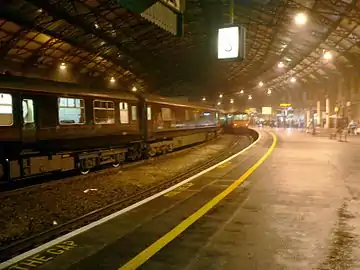 Britischer Hofzug im BahnhofBristol Temple Meads