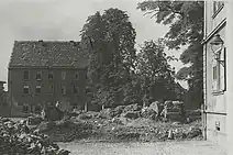 Ruinen der bei den Novemberpogromen 1938 in Brand gesteckten Synagoge, Aufnahme nach 1945