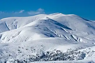 Der höchste Berg Ruen im Winter