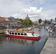 Fahrgastschiff der Rederij de Corporaal an der Rurkade