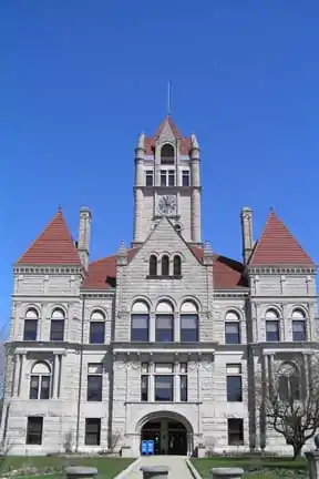 Rush County Courthouse, gelistet im NRHP Nr. 75000048