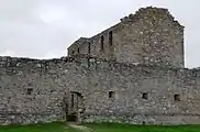 Nördliche Außenmauer und Mannschaftsunterkunft
