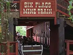 Die Station von Runaway Mine Train.
