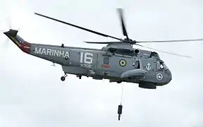 Wie fast alle Marinen setzt auch die brasilianische die schwere SH-3 Sea King ein