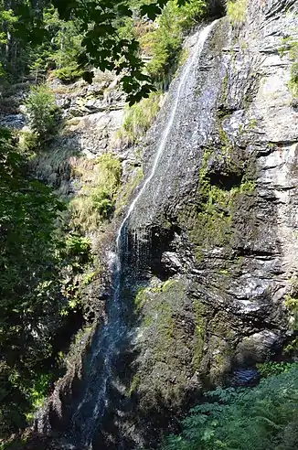 Der Jalynskyj-Wasserfall