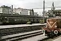 Elektrischer Triebwagen der SNCB im Bahnhof Luxemburg (1988)