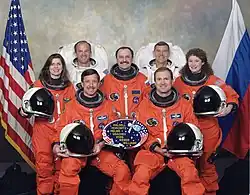 v. l. n. r. vorne: Scott Horowitz, James  Halsell; hinten: Mary Weber, Jeffrey  Williams, Juri  Ussatschow, James Voss, Susan Helms