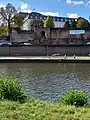 Saar, A 620 und Schloss Saarbrücken aus Richtung Osten