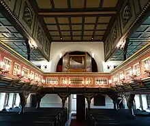 Orgel auf Empore