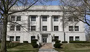 Saline County Courthouse, gelistet im NRHP Nr. 90000967