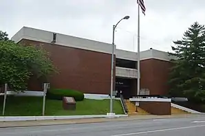 Saline County Courthouse