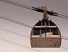 Doppelstöckige Seilbahn