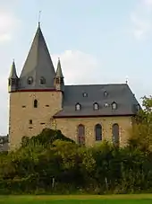St.-Michaelis-Kirche in Oberkleen, von Süden