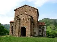 Westseite, Eingang