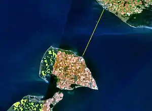 Satellitenbild mit Fährroute der Vogelfluglinie über den Fehmarnbelt