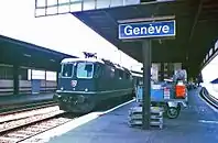 Schweizer Bahnhofsschild in Akzidenz-Grotesk
