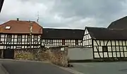 Seitenansicht auf die heutigen Gebäude (Schlossgraben 4) auf dem Standort des ehemaligen Schlosses