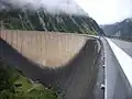 Schlegeissperre, Staumauer (unberegnete Fläche hell)