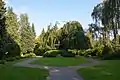 Friedhof, Ostlandkreuz mit Gedenkstein