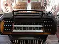 Spieltisch der Schlimbach-Orgel