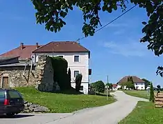 Rest der Außenmauer vom Nordtrakt 2019