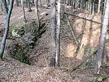 Die Grube mit der Treppenschräge