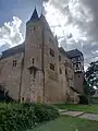 Schloss Alzey, Nordostecke, rechts Ludwigsbau, mittig die Schildmauer
