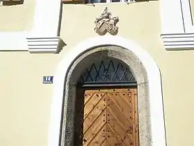Schloss Fürstenstein, Eingang mit Wappen des Michael Balthasar von Christalnigg