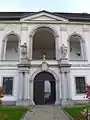 Eingangsportal von Schloss Hohenbrunn
