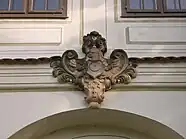 Das Wappen der Ursula Katharina von Teschen über dem Portal