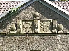 Wappensteine am Torbau