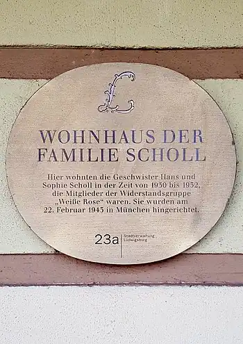 Gedenktafel für die Geschwister Scholl in Ludwigsburg