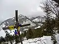 Schortenkopf Gipfelkreuz mit Blick in Richtung Wildalpjoch und Hochsalwand