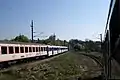 Schrottwagen vor Sigmundsherberg, die auf der Pulkautalbahn abgestellt sind.