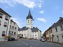 Marktplatz mit St.-Gumbertus-Kirche