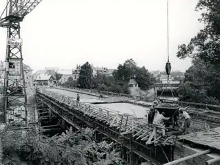 Heutige Brücke, im Bau 1946durch die Firma Gebrüder Riedel(heute Riedel Bau)